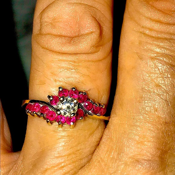 14kt yellow gold Ruby &1/4 Ct Diamond Ring - Picture 6 of 9